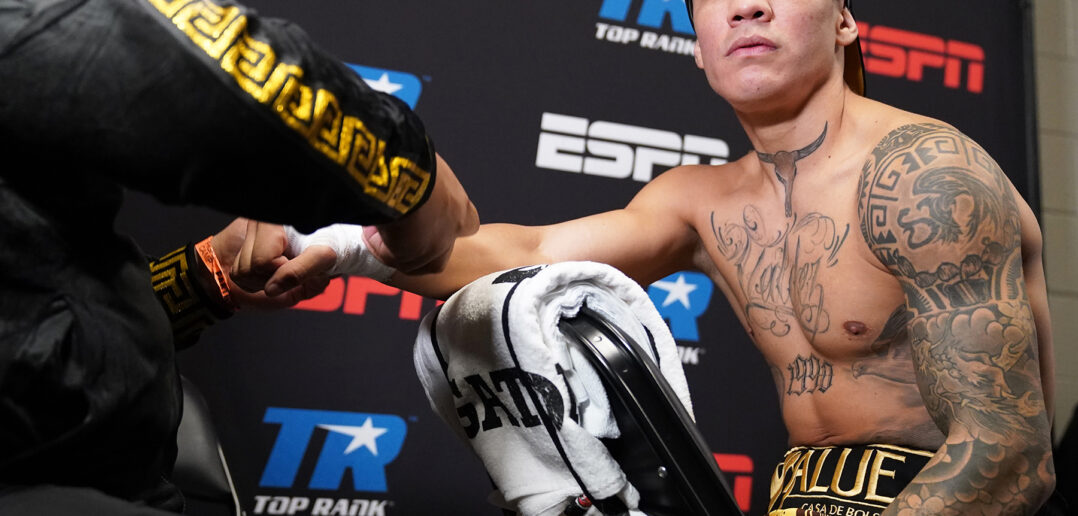 ES OFICIAL: OSCAR VALDEZ VS LIAM WILSON