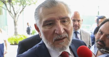 Se acabarán los viajes internacionales con cargo al erario, refiere Adán Augusto López Hernández