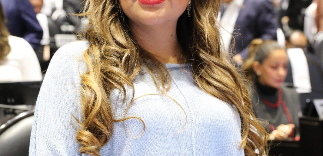 Morena sacrifica gasto en Veracruz por derroches multimillonarios en proyectos fallidos: Lorena Piñón